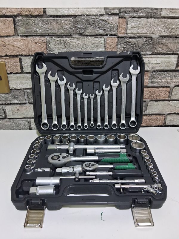 CAJA DE HERRAMIENTAS DE 61 PIEZAS