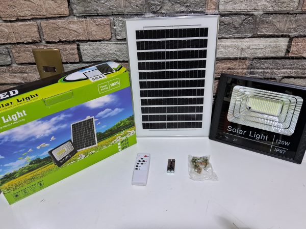 LAMPARA LED CON PANEL SOLAR DE 120 WATTS