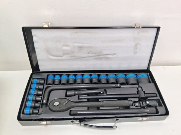 CAJA DE HERRAMIENTAS DE 24 PIEZAS