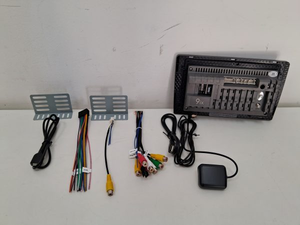 PANTALLA DE AUTO V8 DE 9 PULGADAS - Imagen 2
