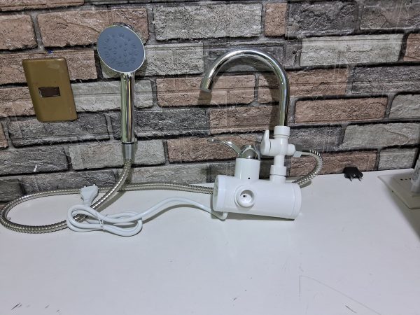 GRIFO DE LAVAPLATOS CUELLO FLEXIBLE ENTRADA DE AGUA POR ATRAS - Imagen 2