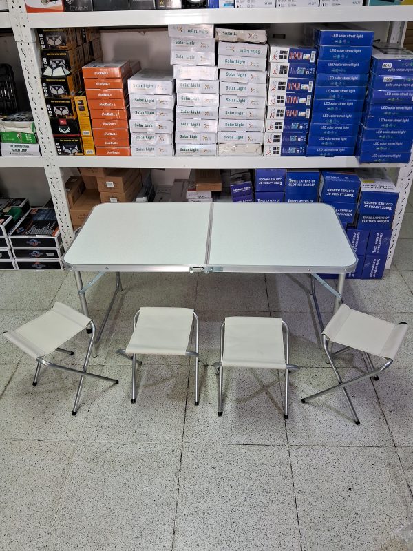 MESA CAMPING CON SILLAS