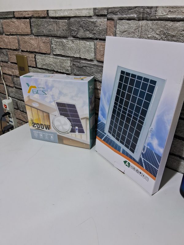 FOCO CON PANEL SOLAR REDONDO 200W - Imagen 2