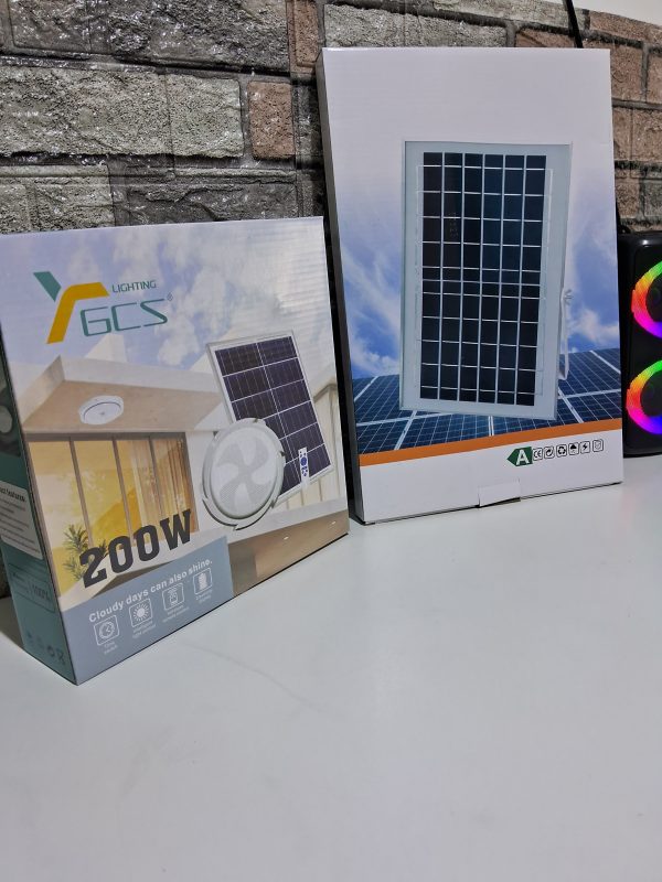 FOCO CON PANEL SOLAR REDONDO 200W - Imagen 3